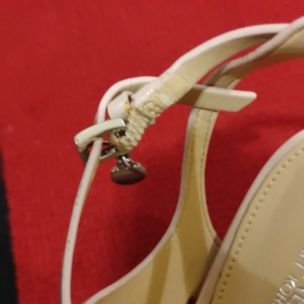 MICHAEL KORS Elegant Nude Strappy Heels Size 7M - Picture 14 of 16